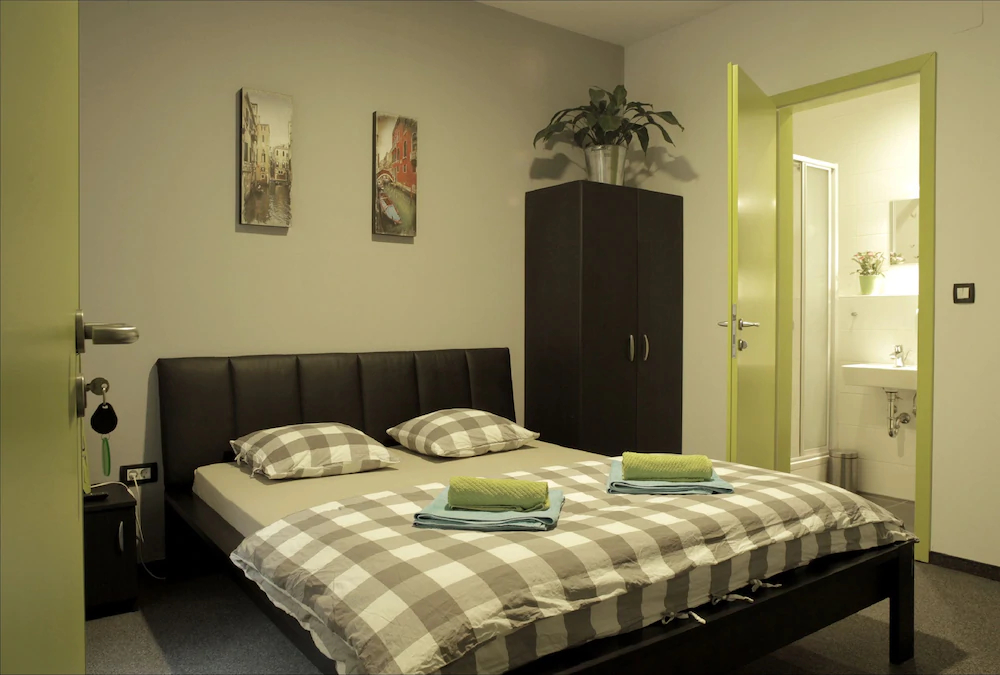 Hostel Chic