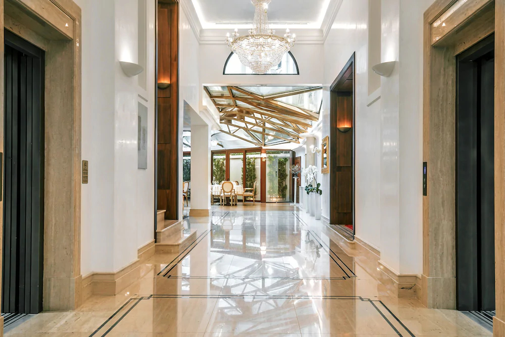 Hotel Le Premier