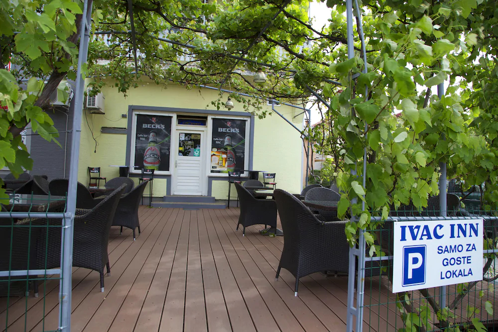 Ivac Inn