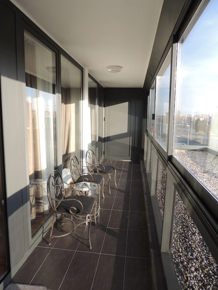 King & Queen Apartments