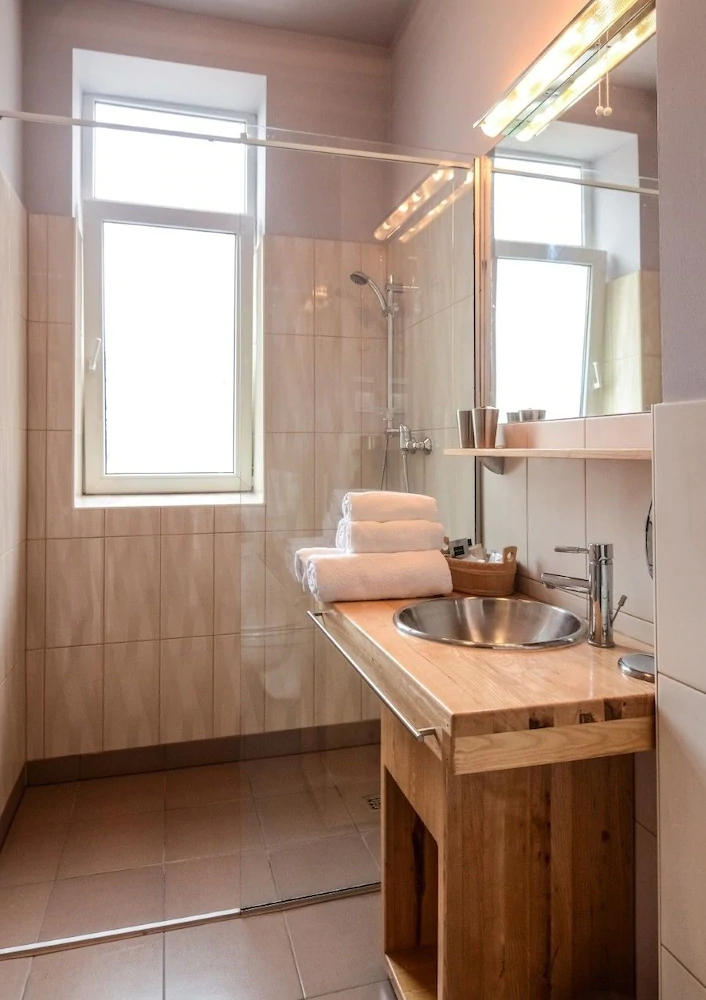 Kruc Apartments