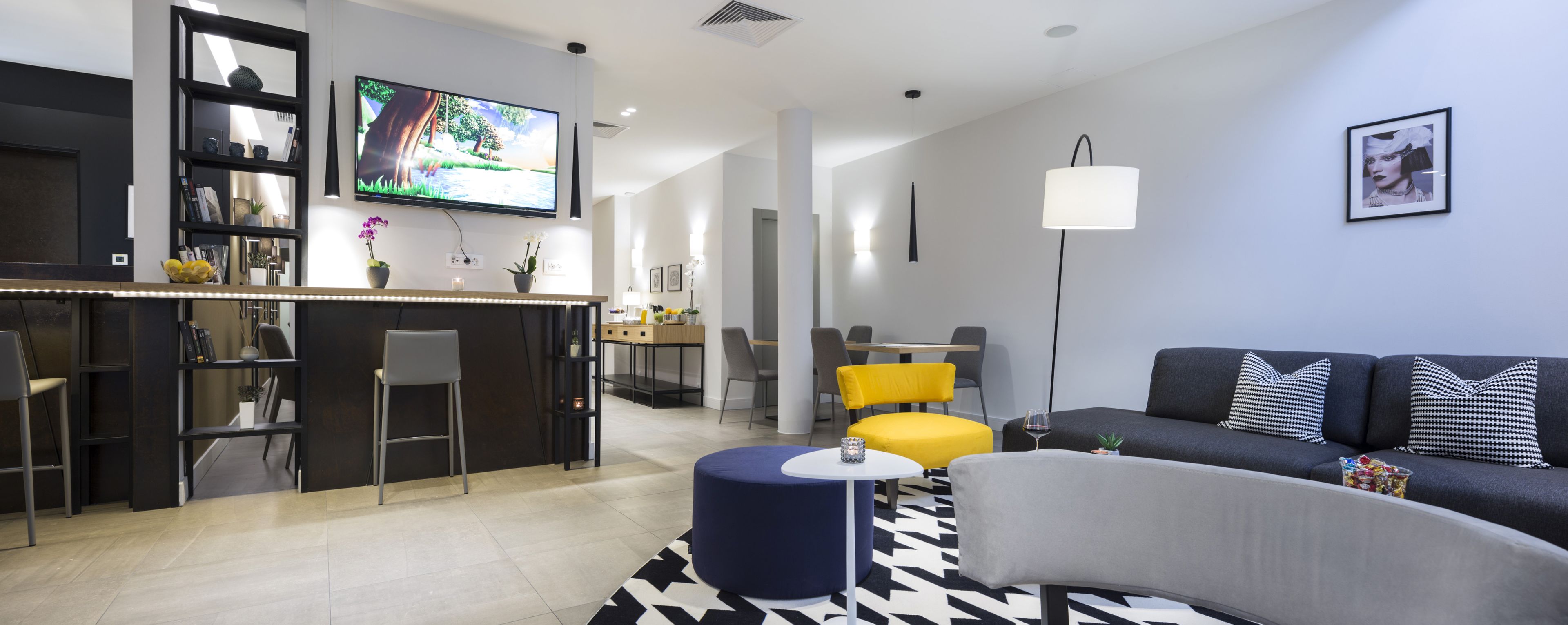 Livris Hotel