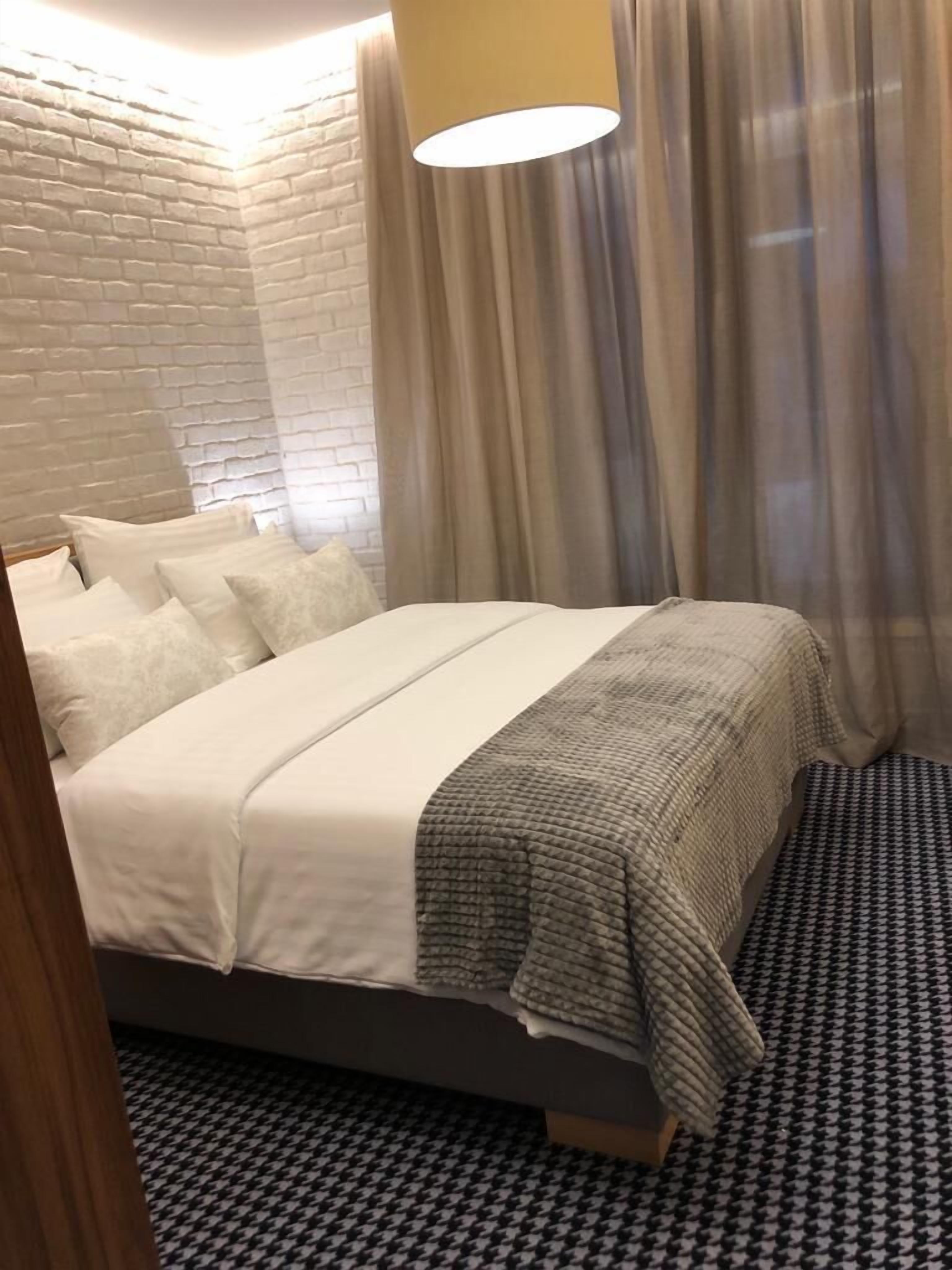 Livris Hotel