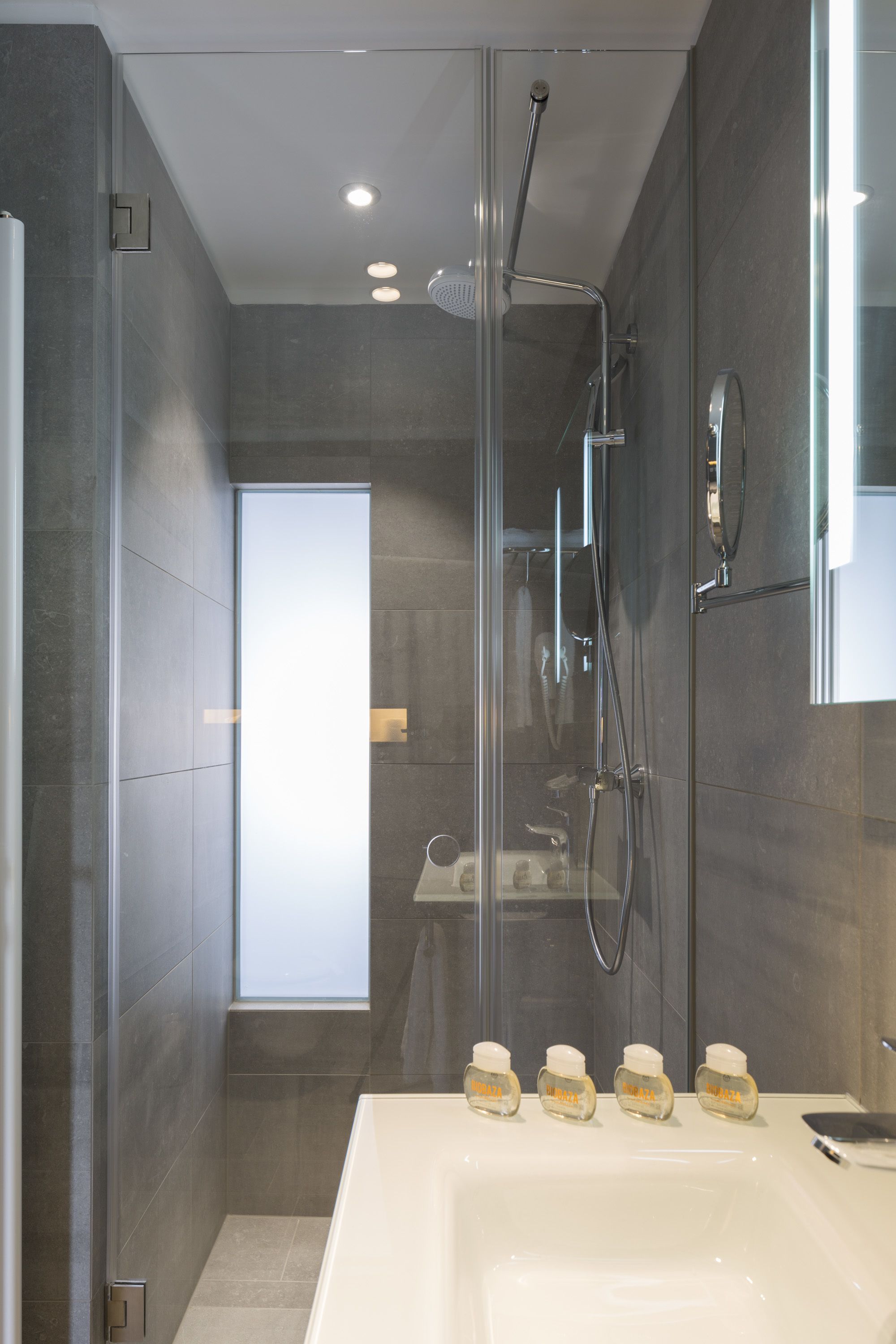 Livris Hotel