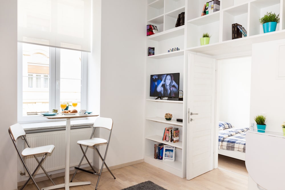 LOOX Serviced Apartments Zagreb Palmoticeva Street