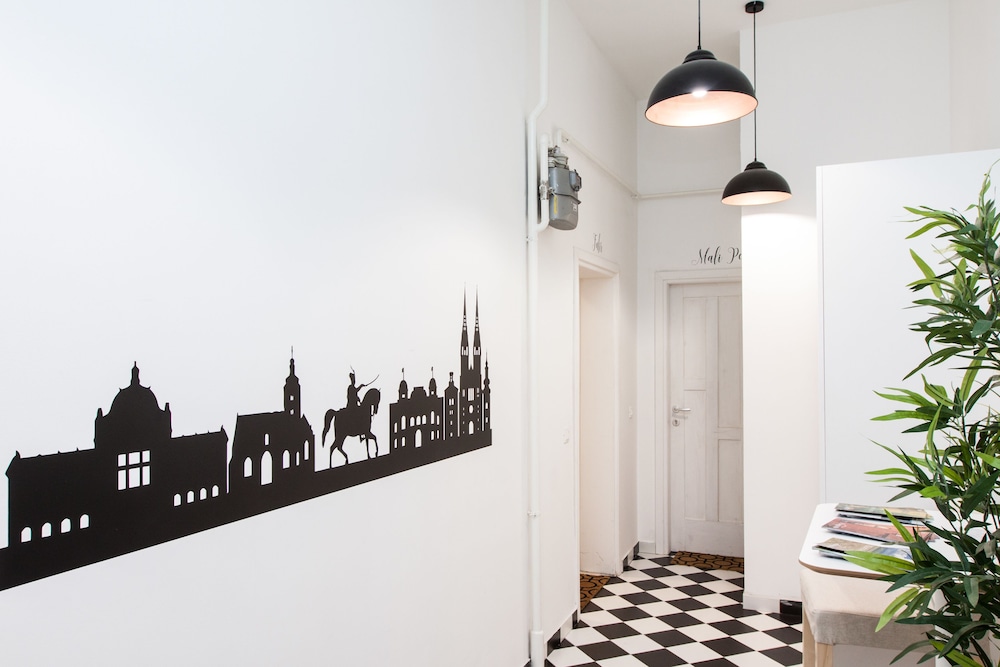 LOOX Serviced Apartments Zagreb Palmoticeva Street
