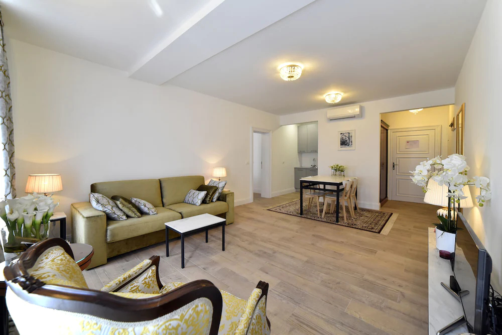 Mandusa Heritage Apartments