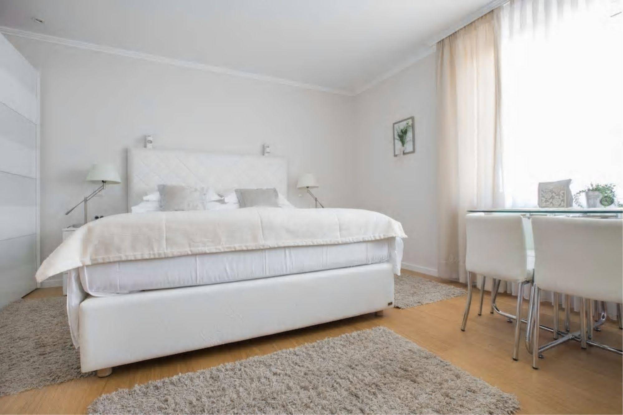 Madison Luxury Apartments & Rooms