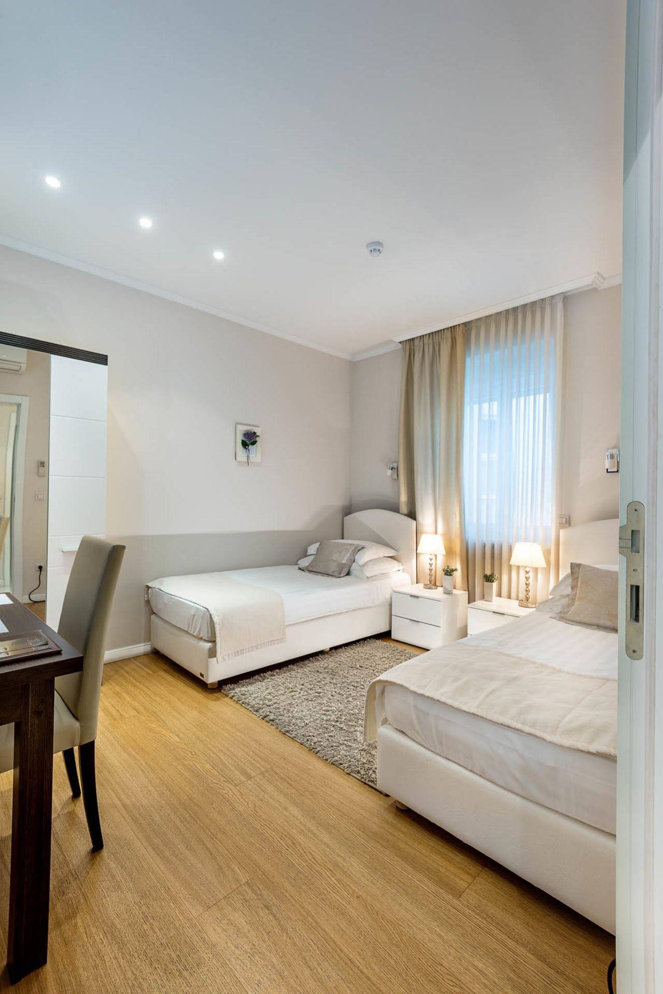 Madison Luxury Apartments & Rooms
