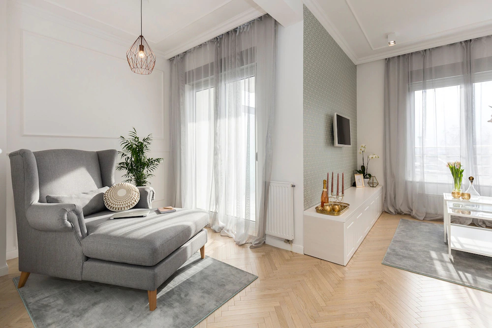 MM House - Adults Only
