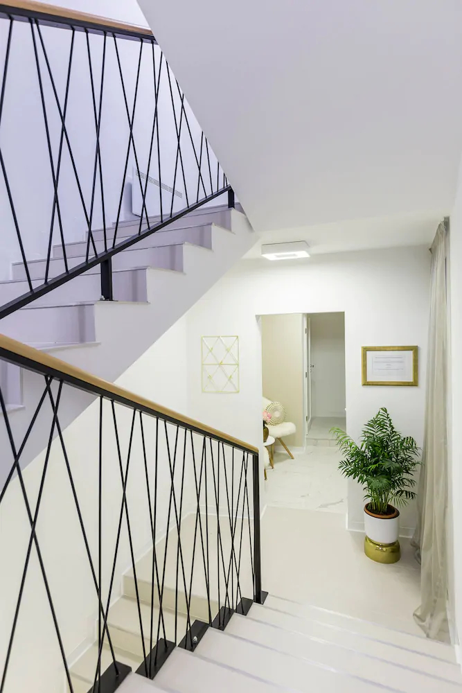 MM House - Adults Only