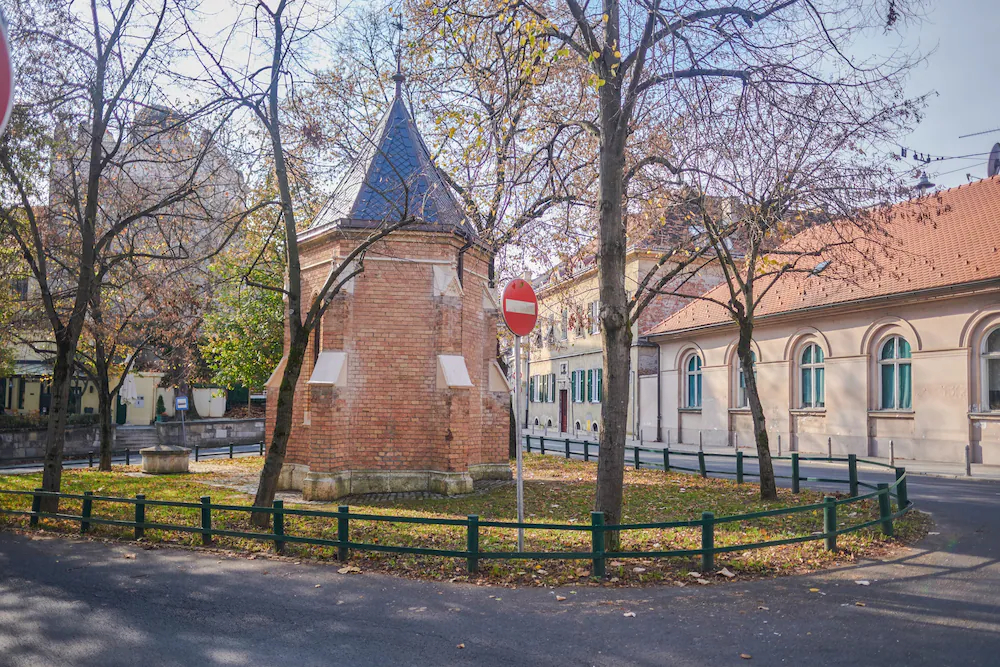 Paon Boutique Apartments
