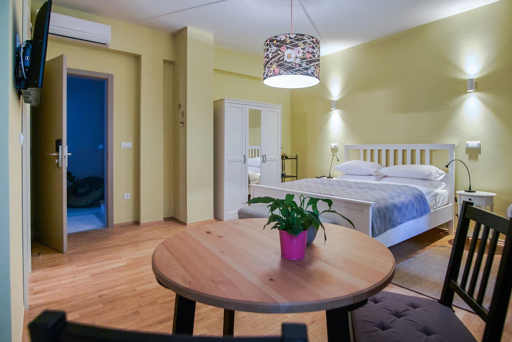 Paon Boutique Apartments
