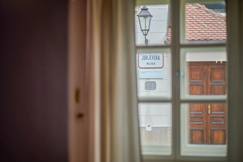 Paon Boutique Apartments