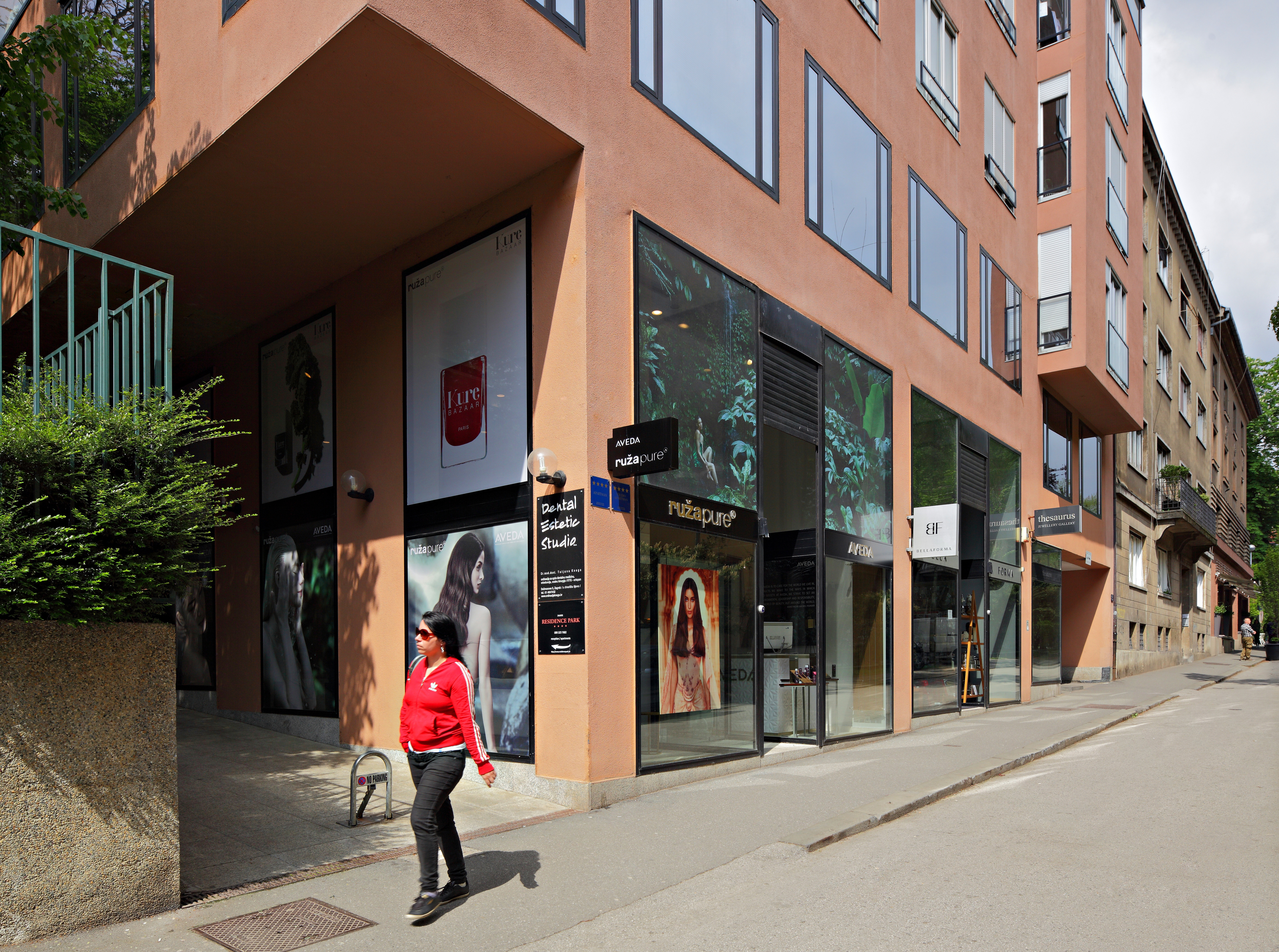 Residence Park Apartments