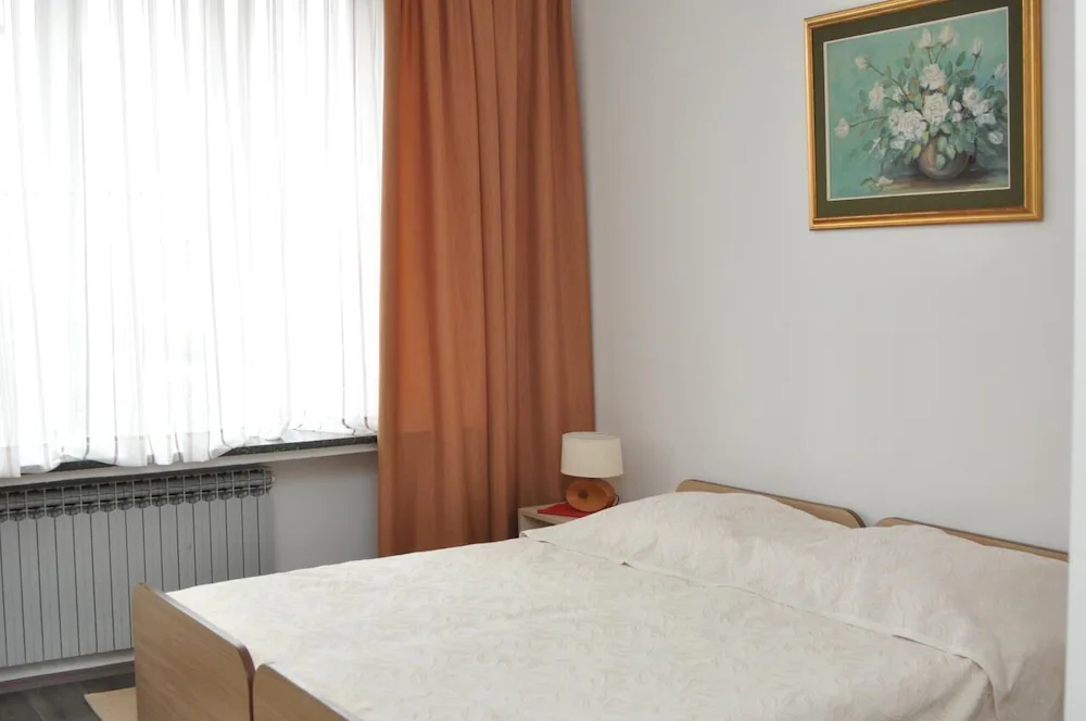 Rooms Lara