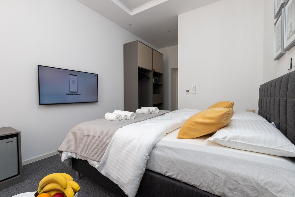 Tesla Boutique Apartments