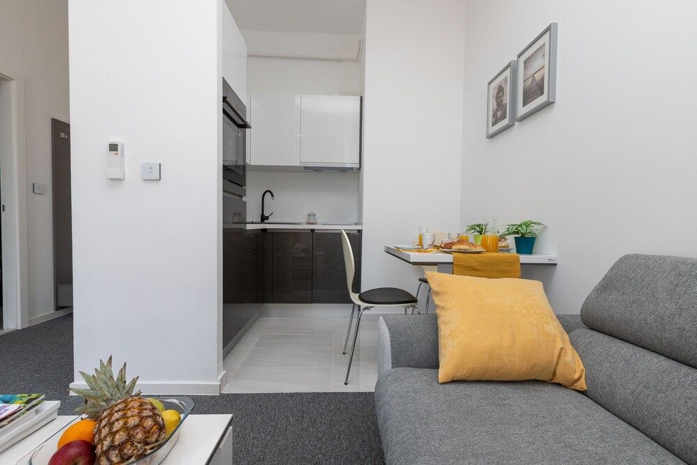 Tesla Boutique Apartments