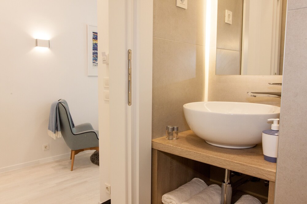Tesla Boutique Apartments