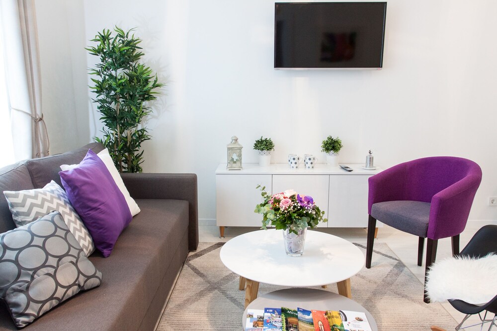 Tesla Boutique Apartments