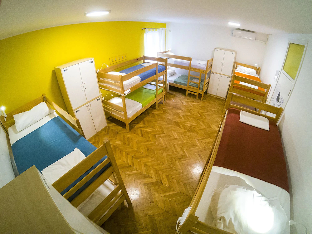 Whole Wide World Hostel And Bar