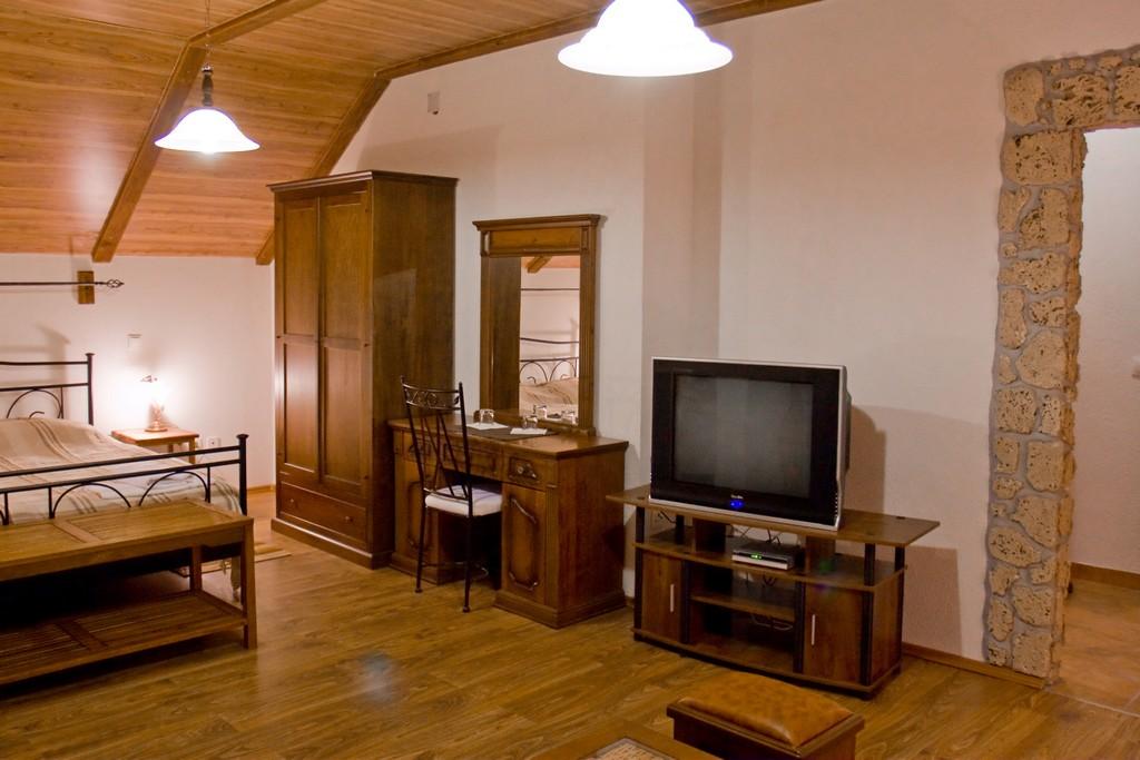 Villa & Restaurant Sedra