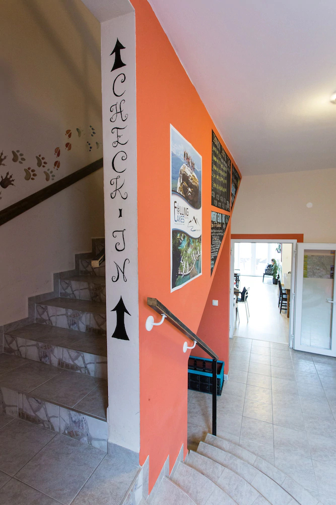 Falling Lakes Hostel