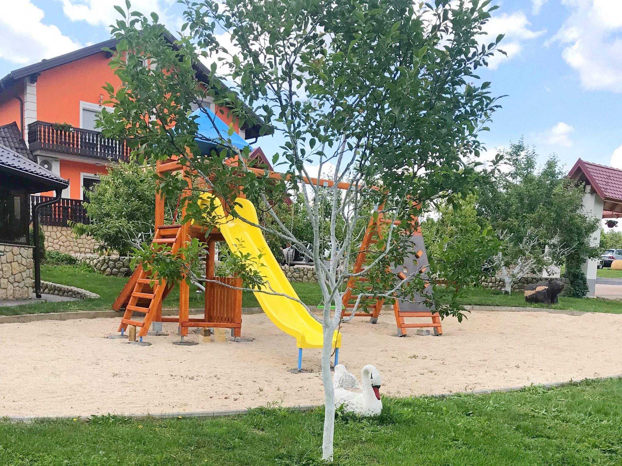 Pension House Perisic