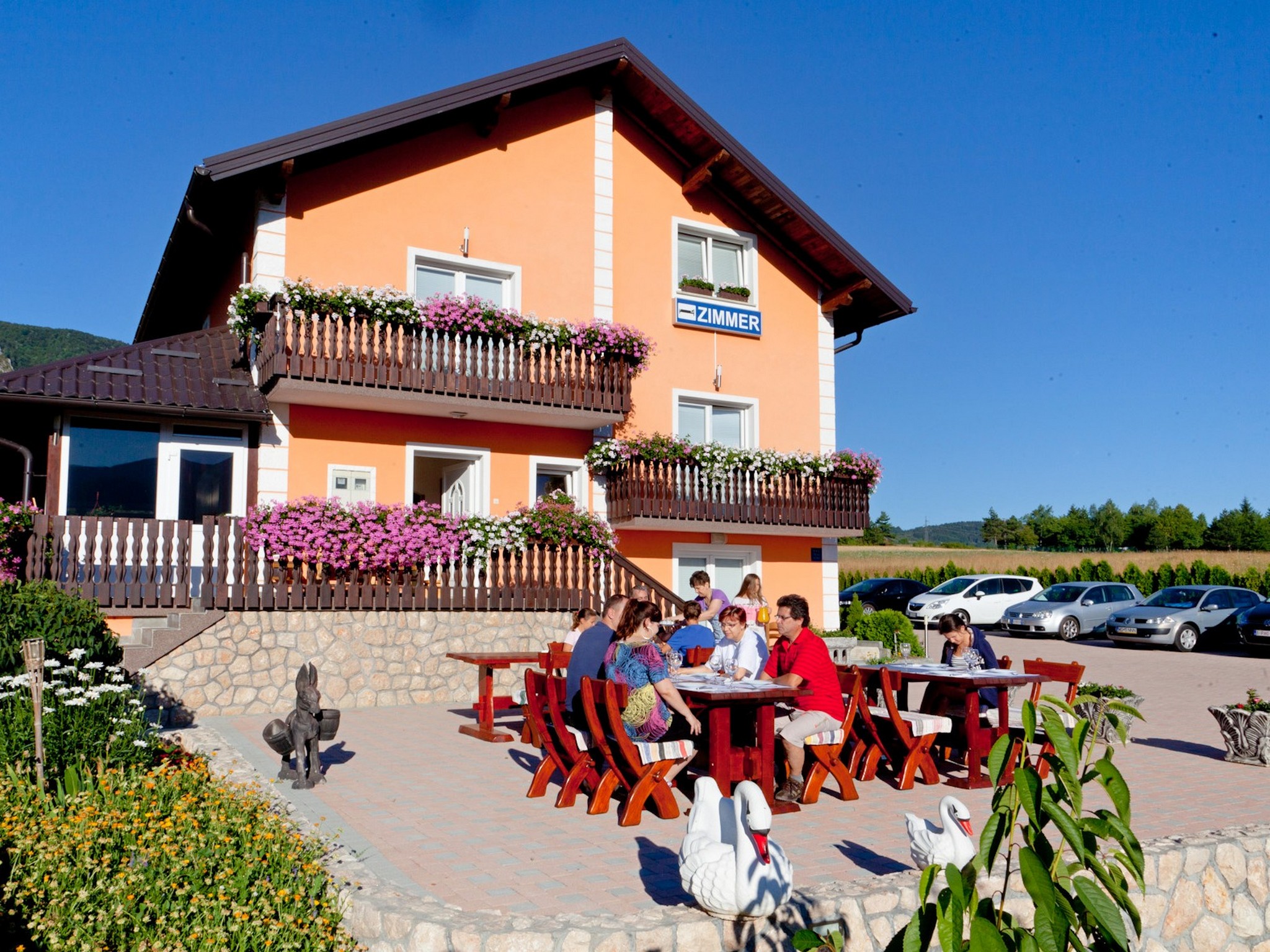 Pension House Perisic