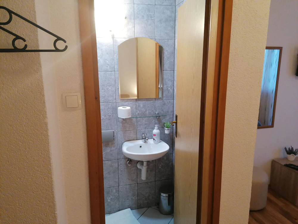 Apartment and Rooms Nevenka