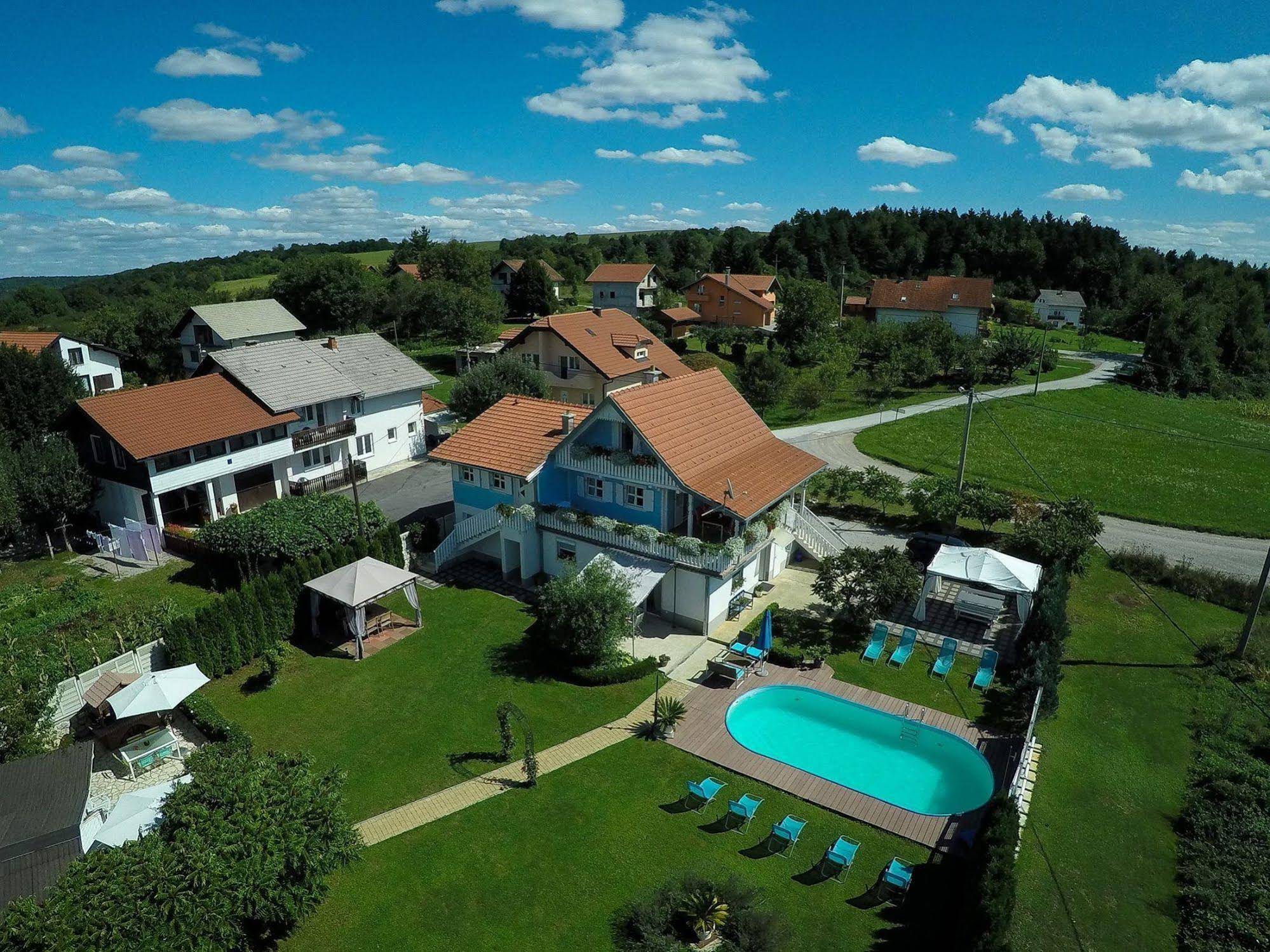 Pool Apartments Plitvice Lakes