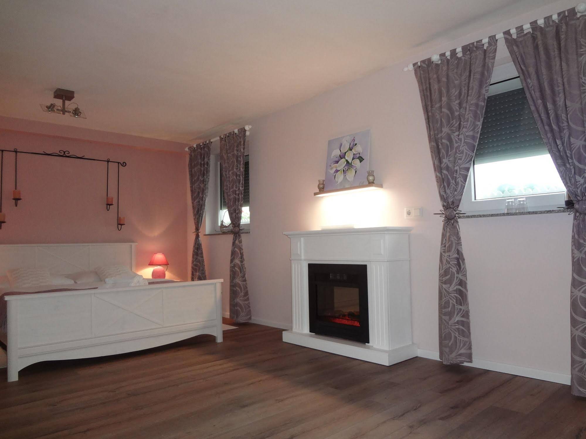 Pool Apartments Plitvice Lakes