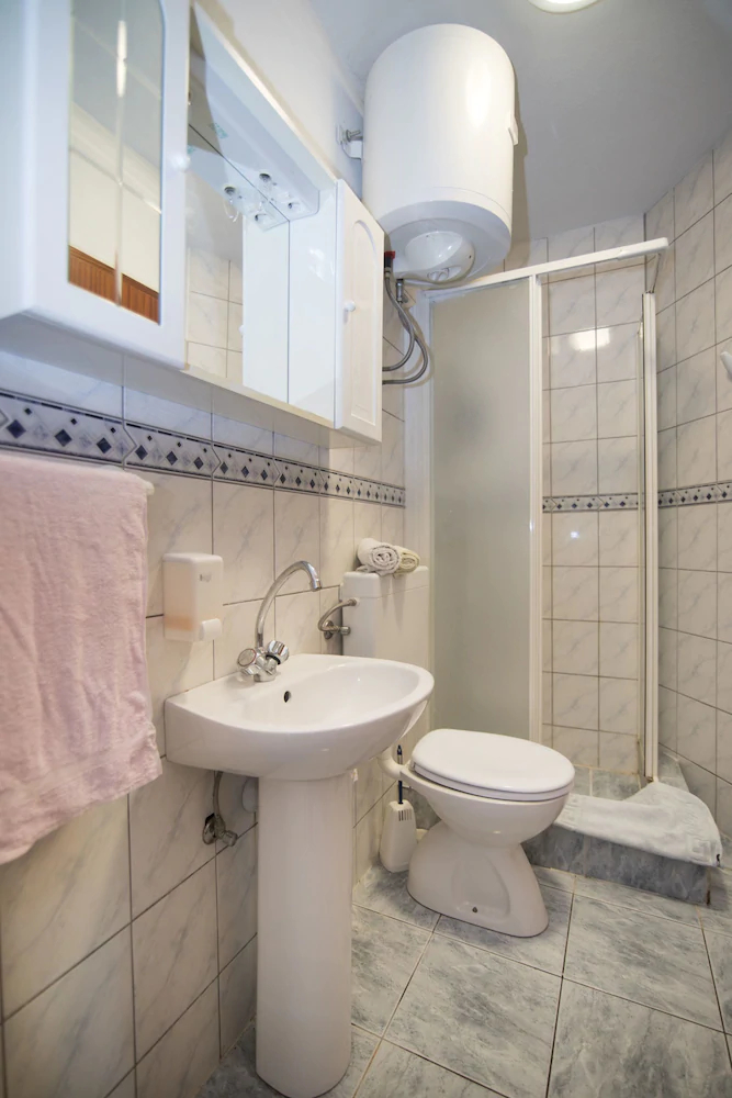 Apartments and Rooms Nikol