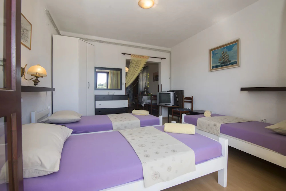Apartments and Rooms Nikol