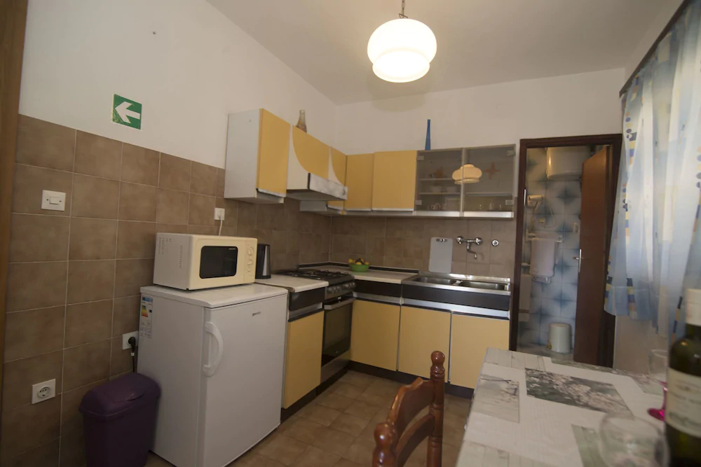 Apartments and Rooms Nikol