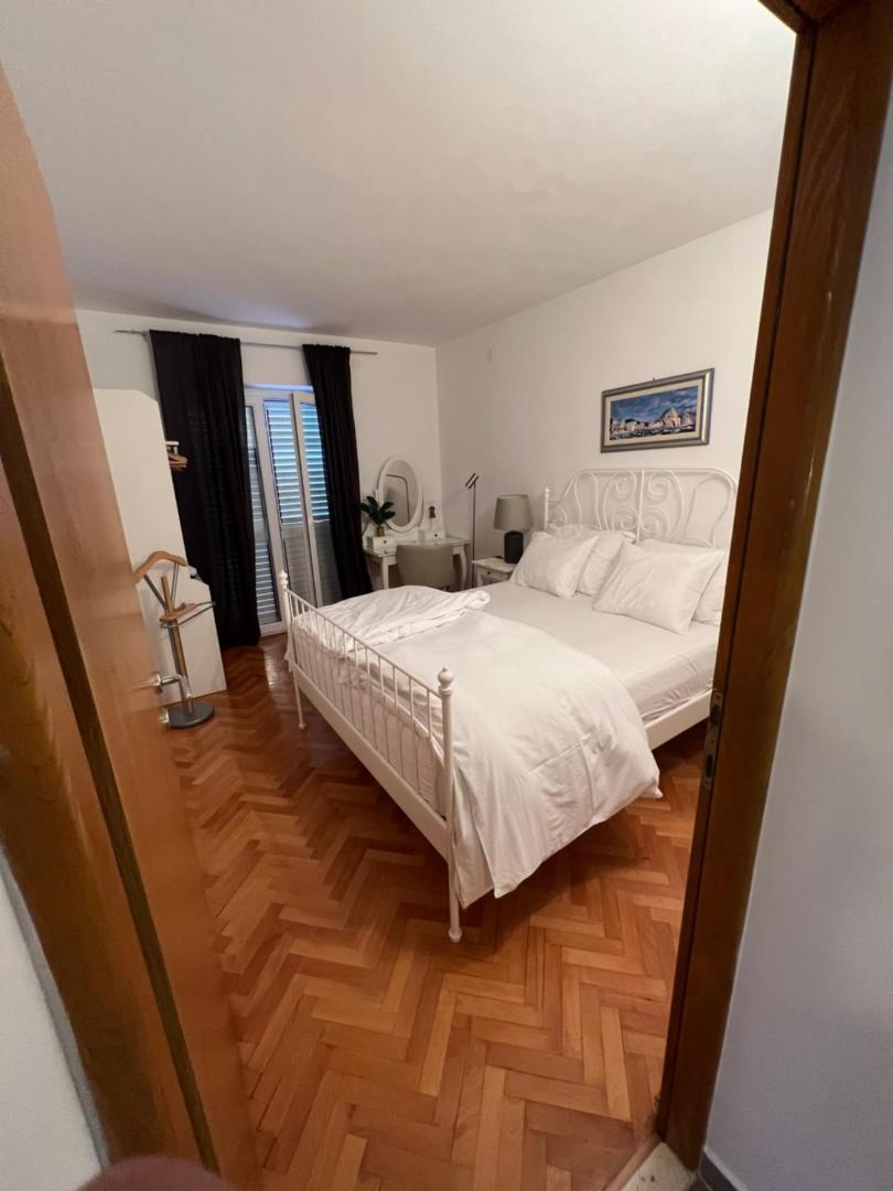 Apartments Jakov and Antonia