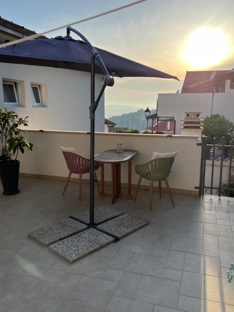 Apartments Jakov and Antonia