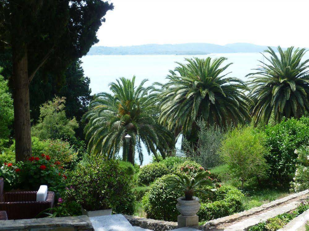 Hotel Moeesy, Blue & Green Oasis