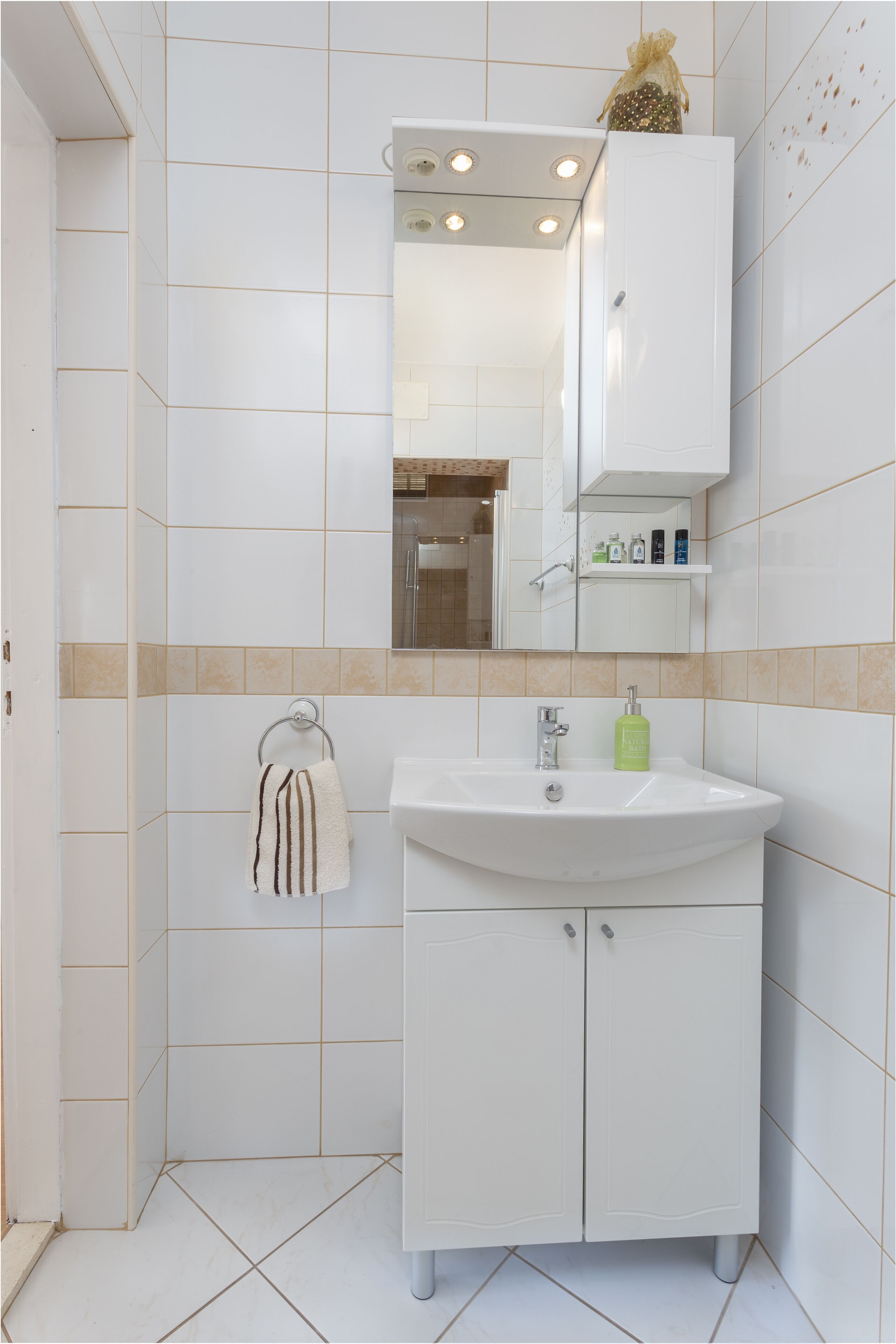 Edi Centrally Located