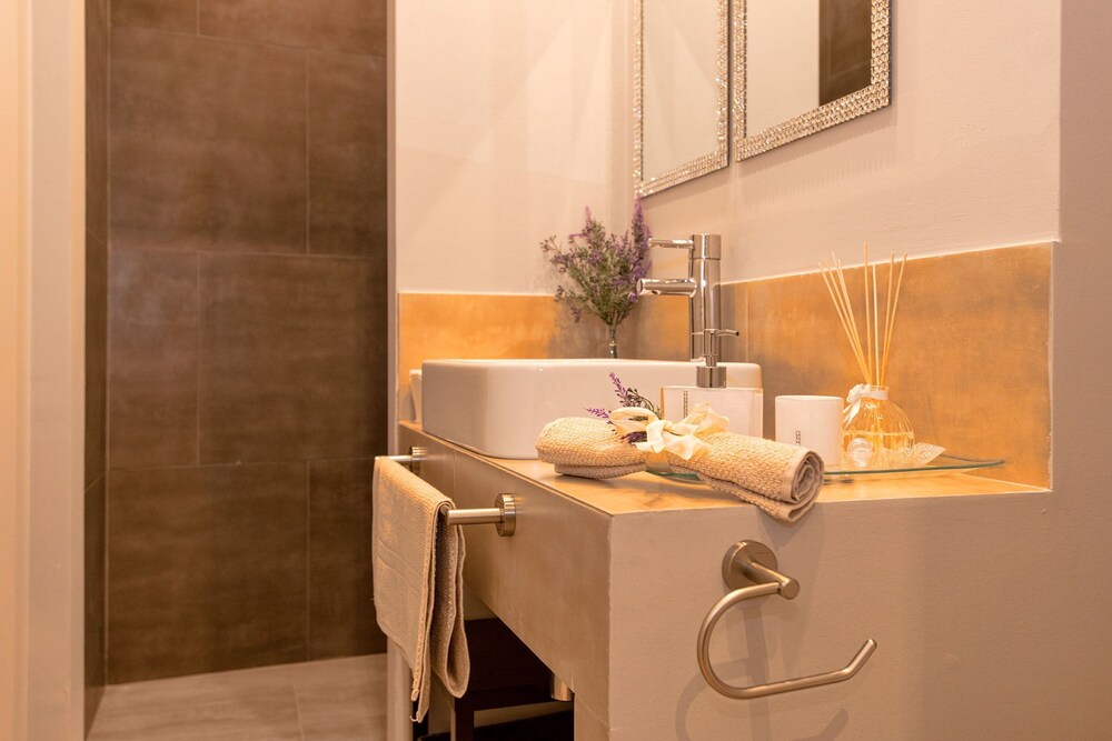 Heraclea Luxury Heritage Accommodation