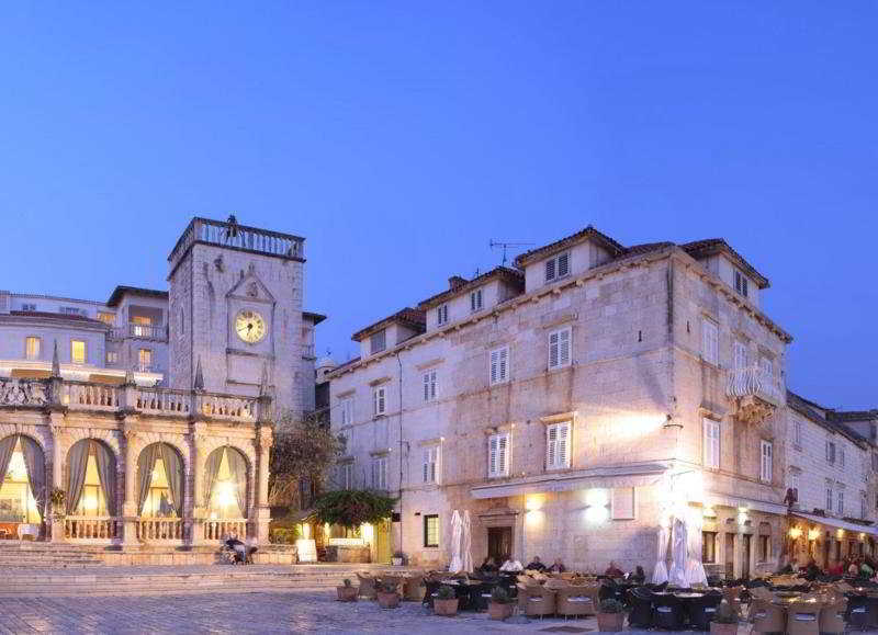 Palace Elisabeth hvar heritage hotel