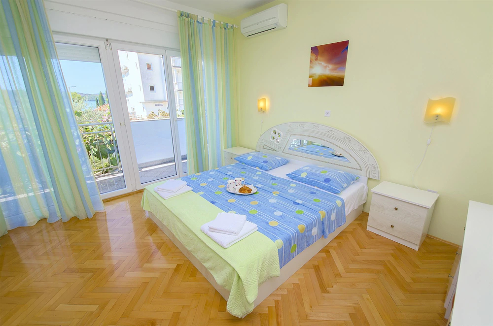 Apartments Maslina