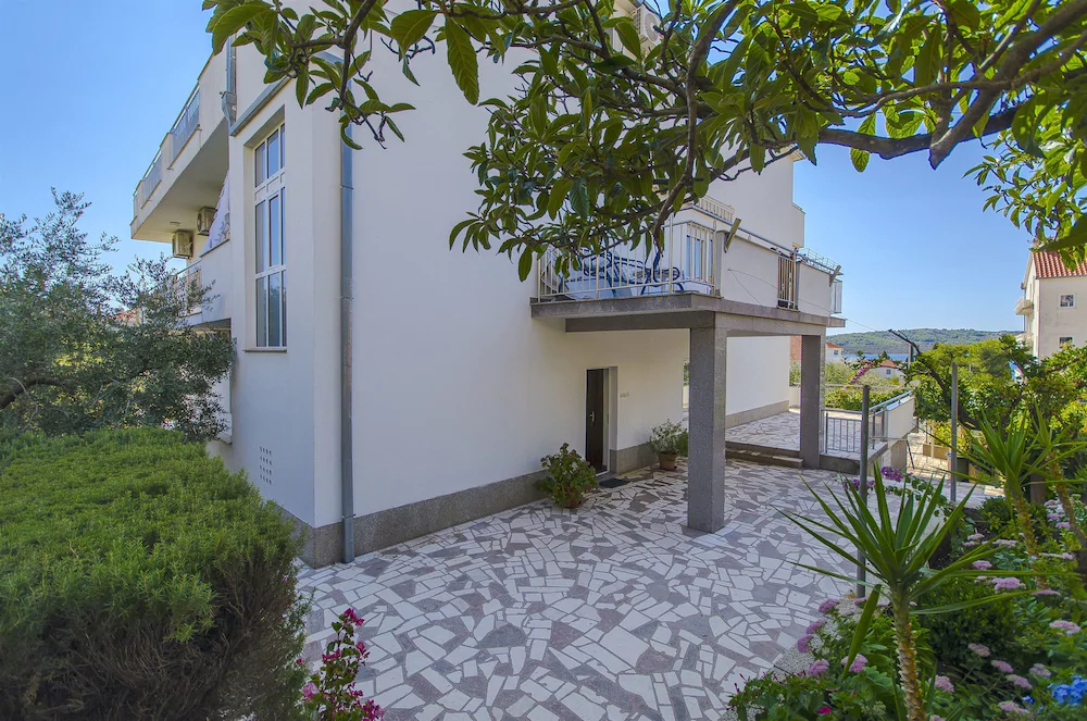 Apartments Maslina