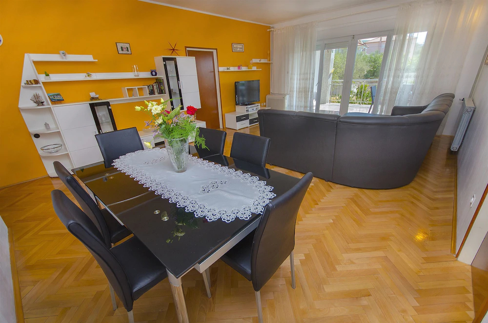 Apartments Maslina