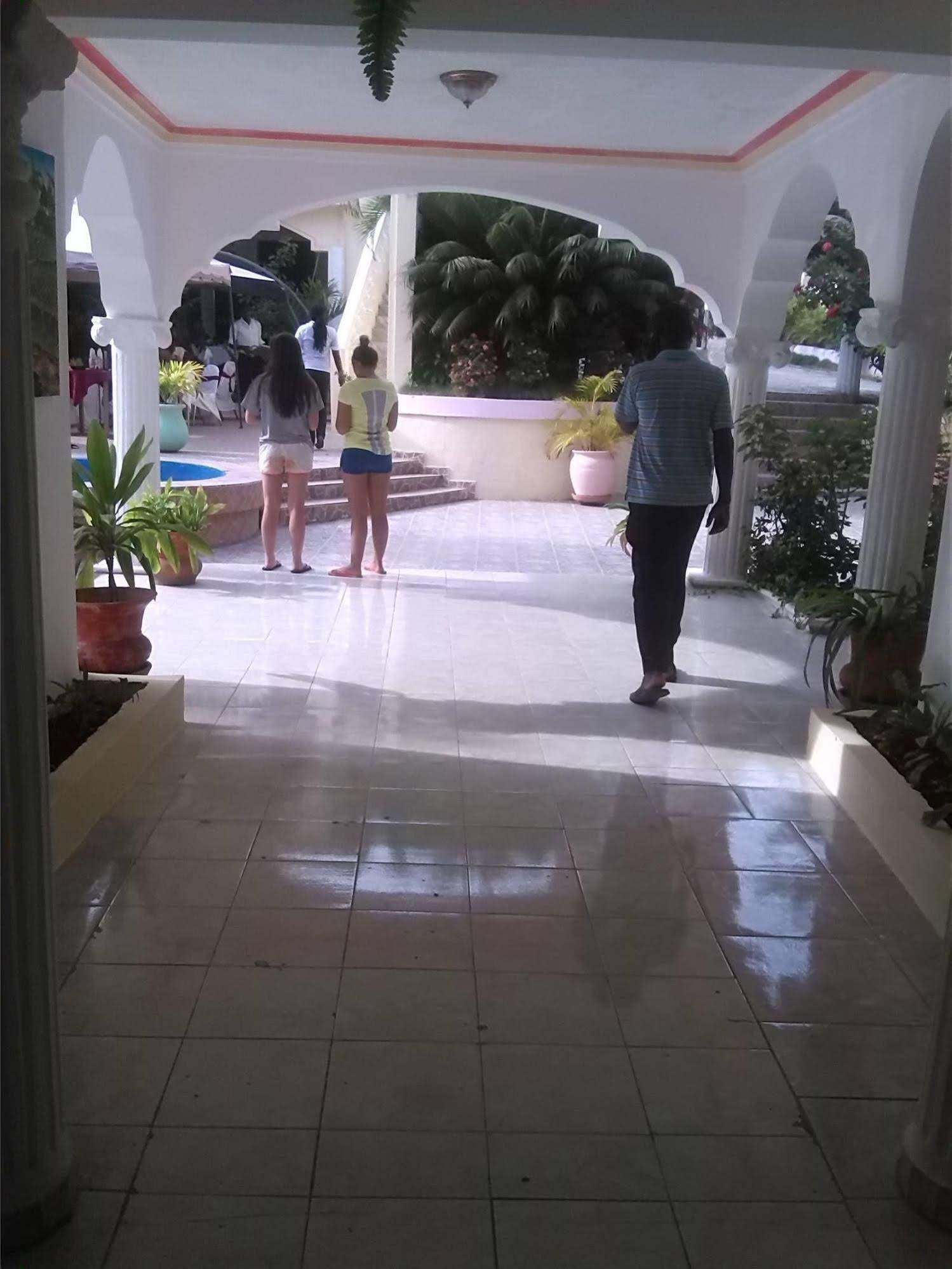 Hotel Jaclef Plaza