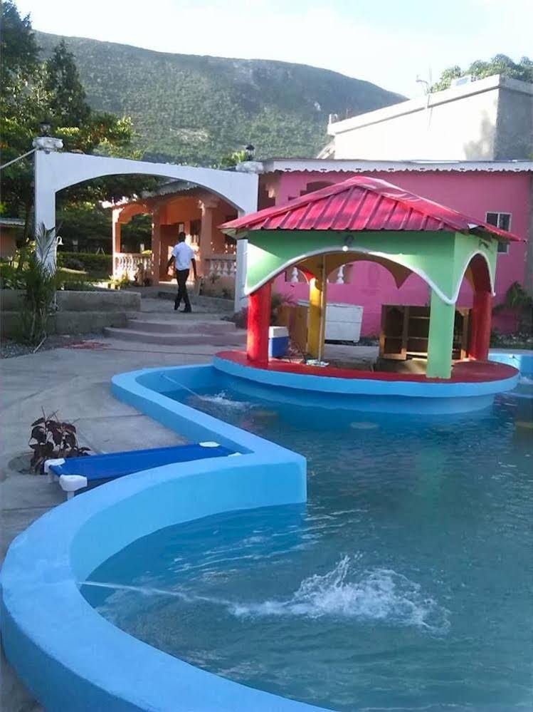 Hotel Jaclef Plaza