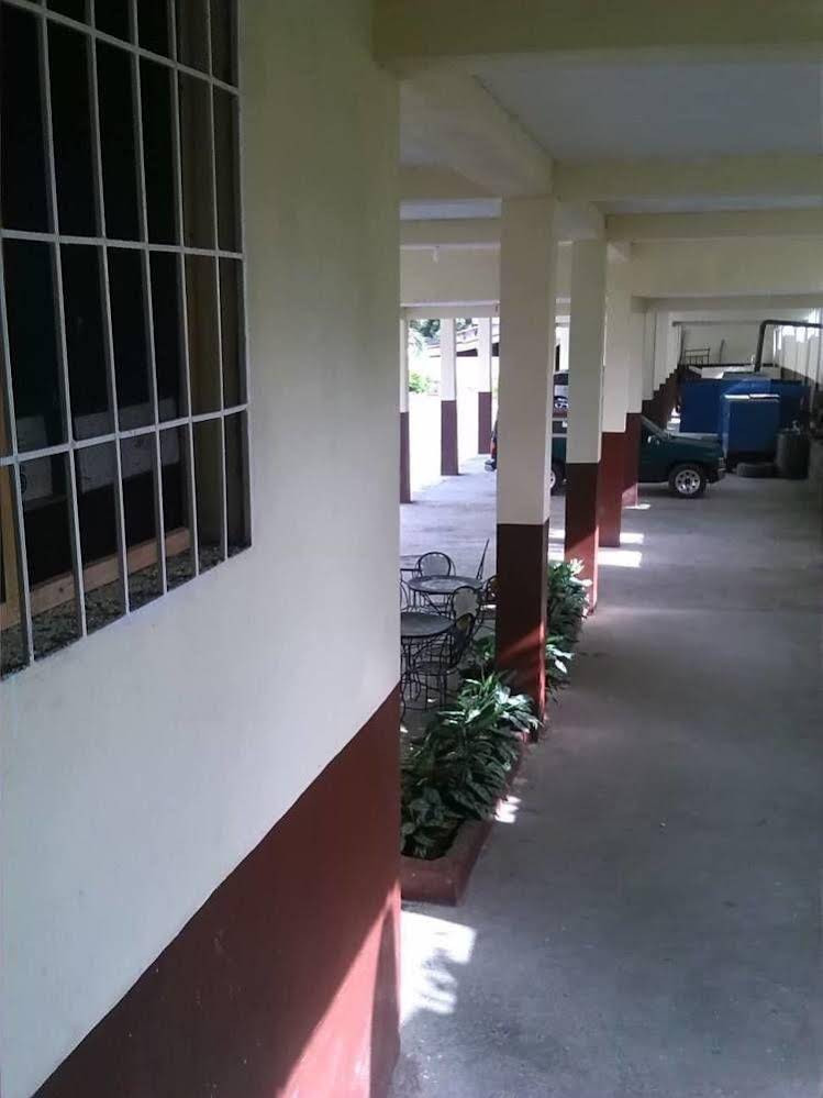 Hotel Jaclef Plaza