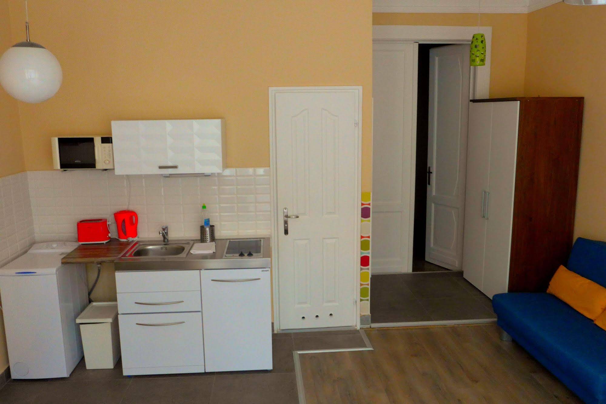Amber Terrace Studio