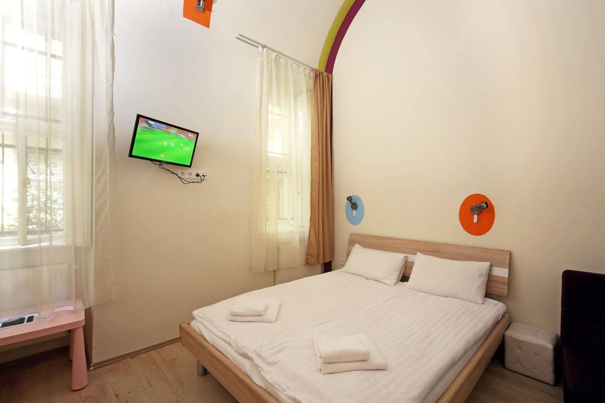Amber Terrace Studio
