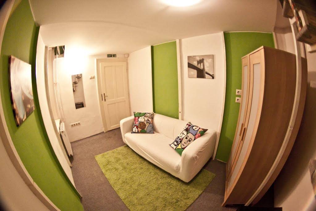 Barocco Hostel